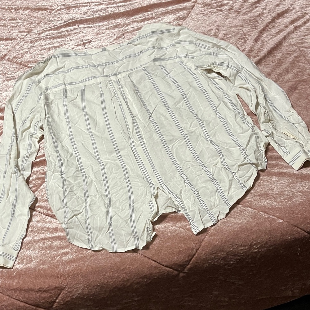 Gentle Fawn Ivory and Navy Blouse - Picture 8 of 8
